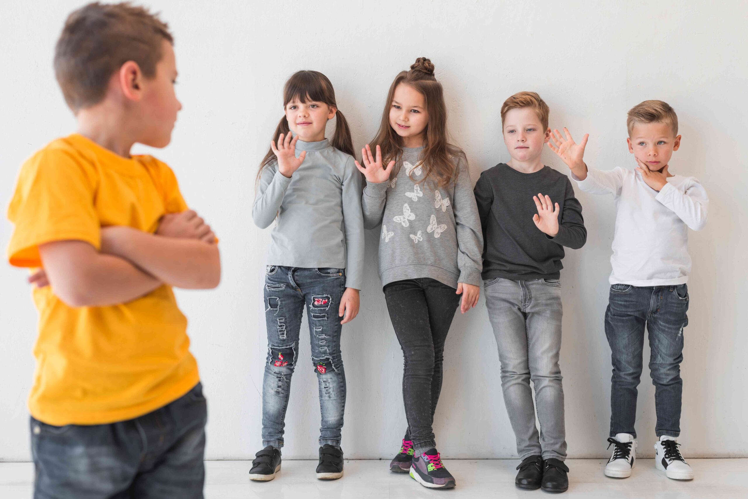 Read more about the article קודים חברתיים שקופים: איך לעזור לילד עם קשיים תקשורתיים לרכוש חברים (ולשמור עליהם)?